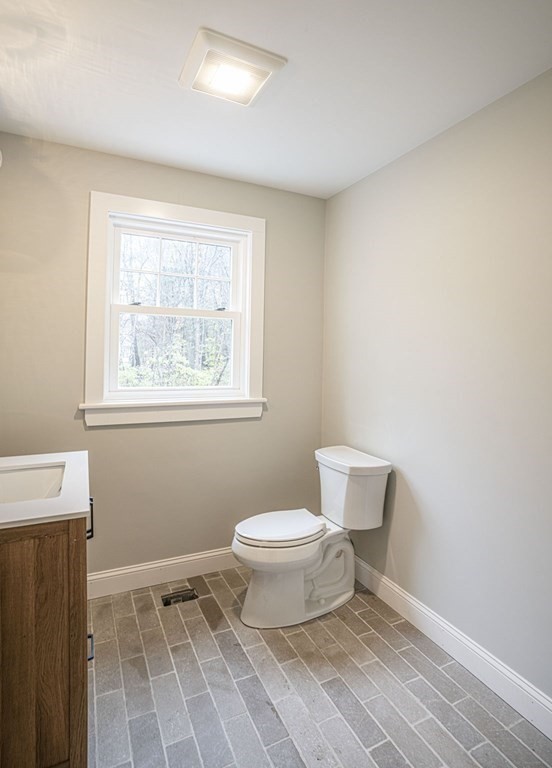 369 Myrtle Street Hanover, MA 02339 - Photo 19 of 40 Gallery Image 19