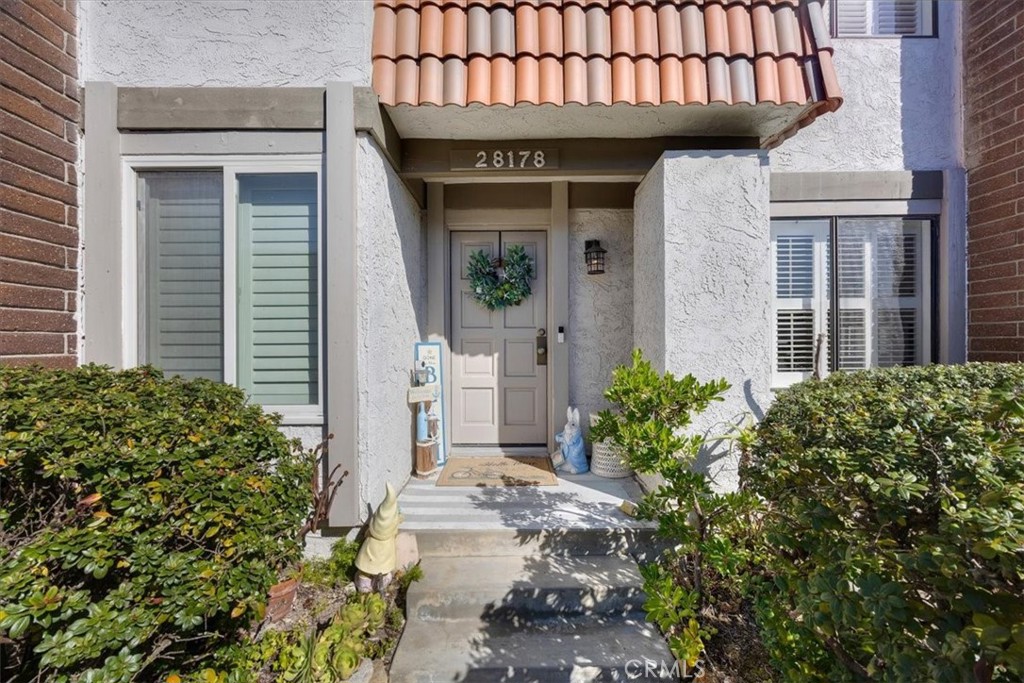 28178 Ridgecove Court South Rancho Palos Verdes, CA 90275 - Photo 33 of 45 a view of a house with potted plants