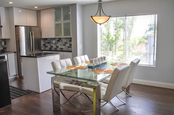 $3,200 | 522 Via Colinas, Westlake Village, CA 91362