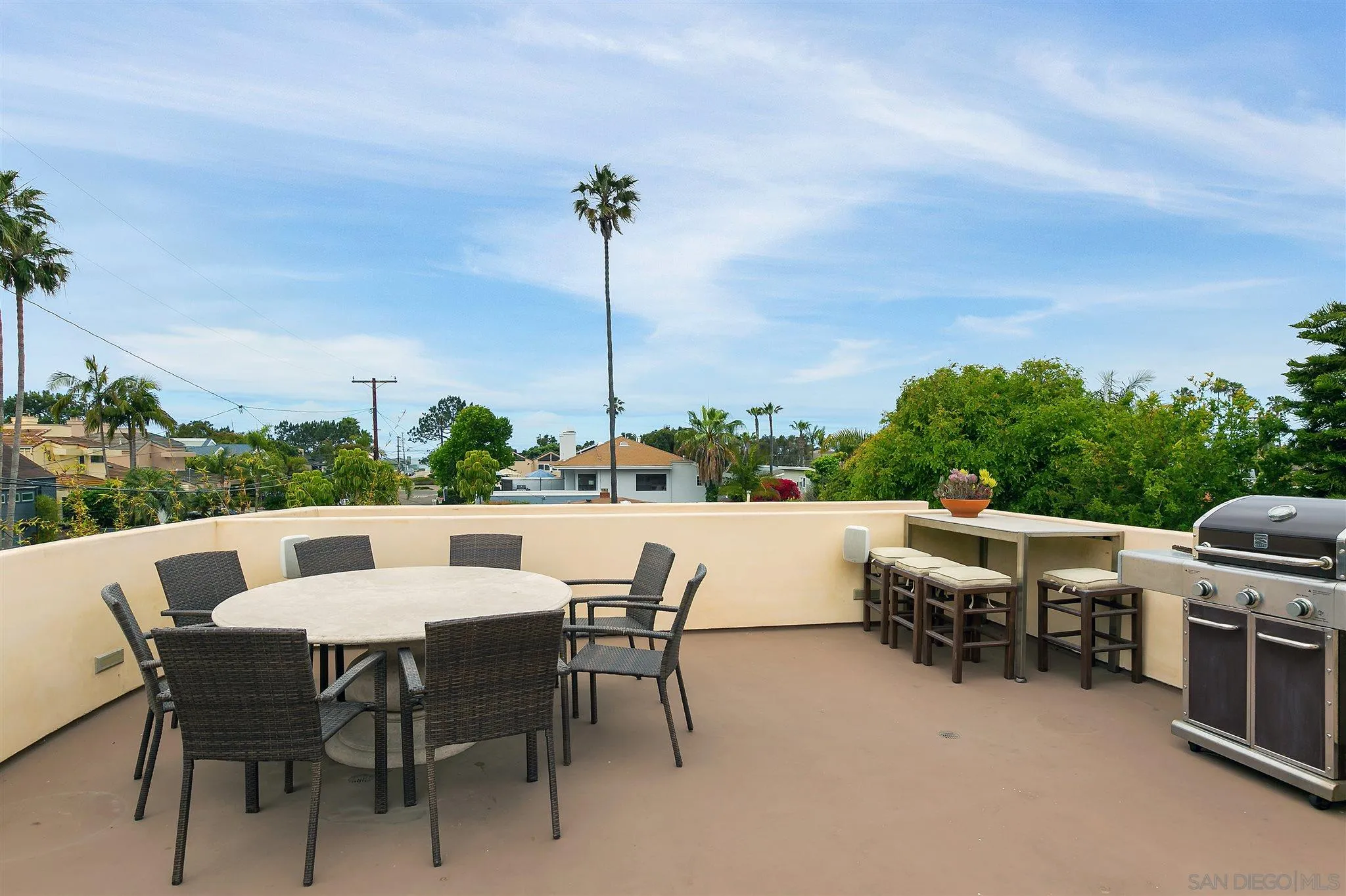 260 23rd Street Del Mar, CA 92014 - Photo 12 of 18 a view of an outdoor space with furniture and garden