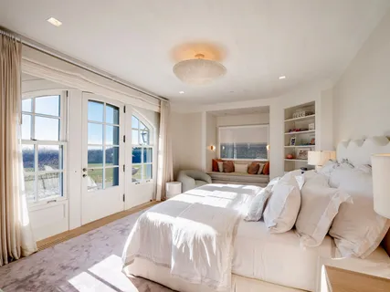 $152,500,000 | 39 Fairfield Pond Lane, Sagaponack, NY 11962