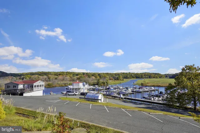a view of a tennis court