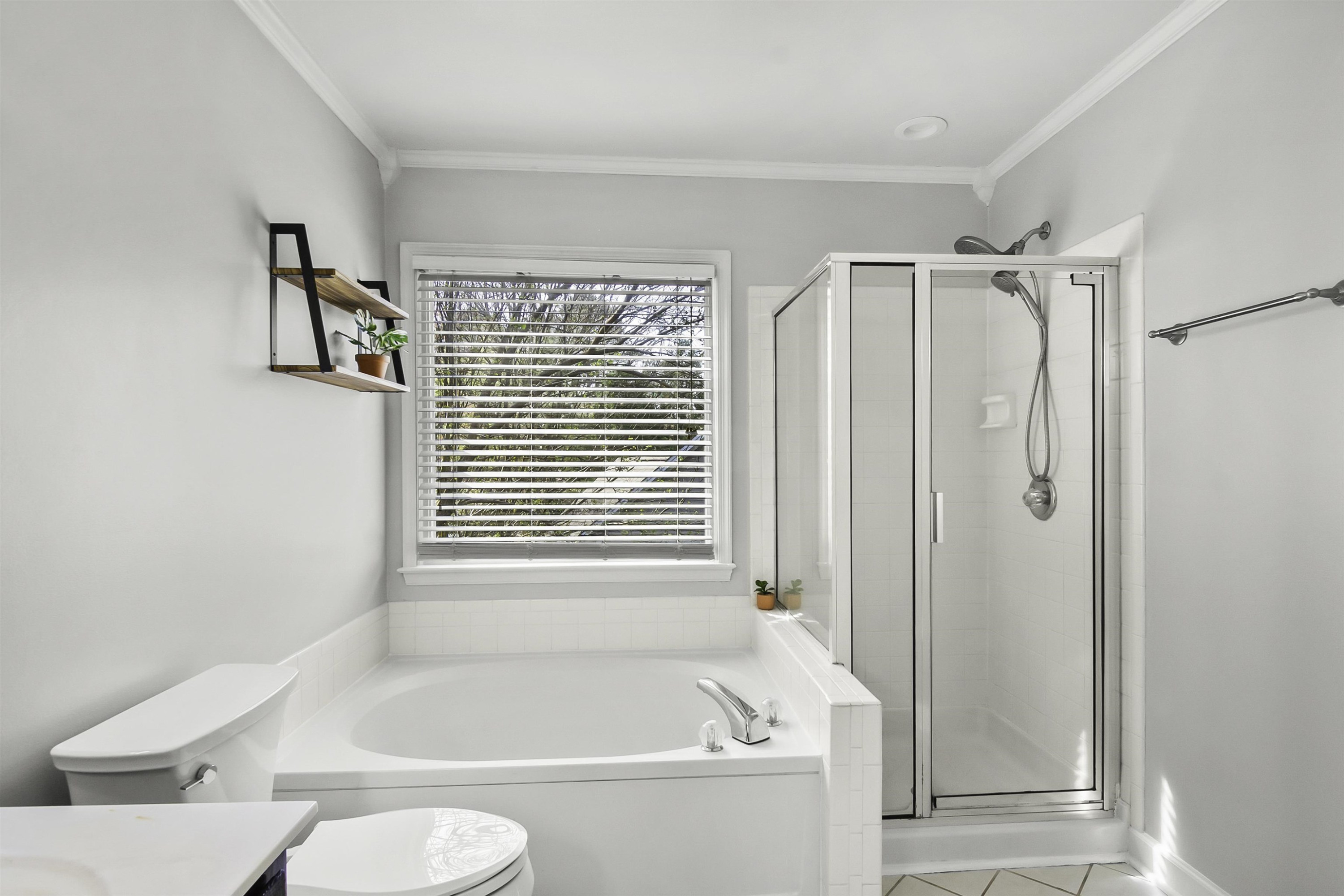 12201 Queensbridge Court Raleigh, NC 27613 - Photo 20 of 29 Primary Bath