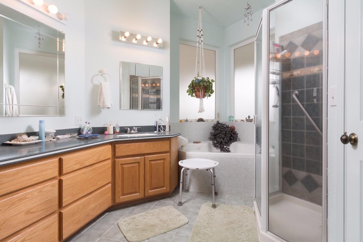 271 Wildwood Road Arbuckle, CA 95912 - Photo 6 of 7 a bathroom with a sink and a mirror