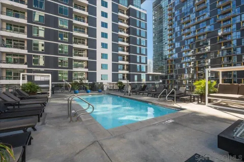 $449,000 | 425 West Beech Street, Unit 107, San Diego, CA 92101