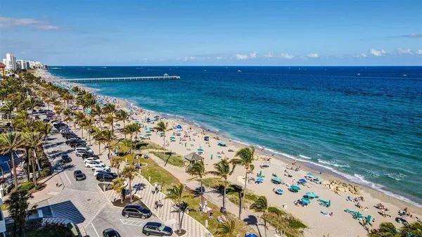 $3,700 | 330 Southeast 20th Avenue, Unit 307, Deerfield Beach, FL 33441