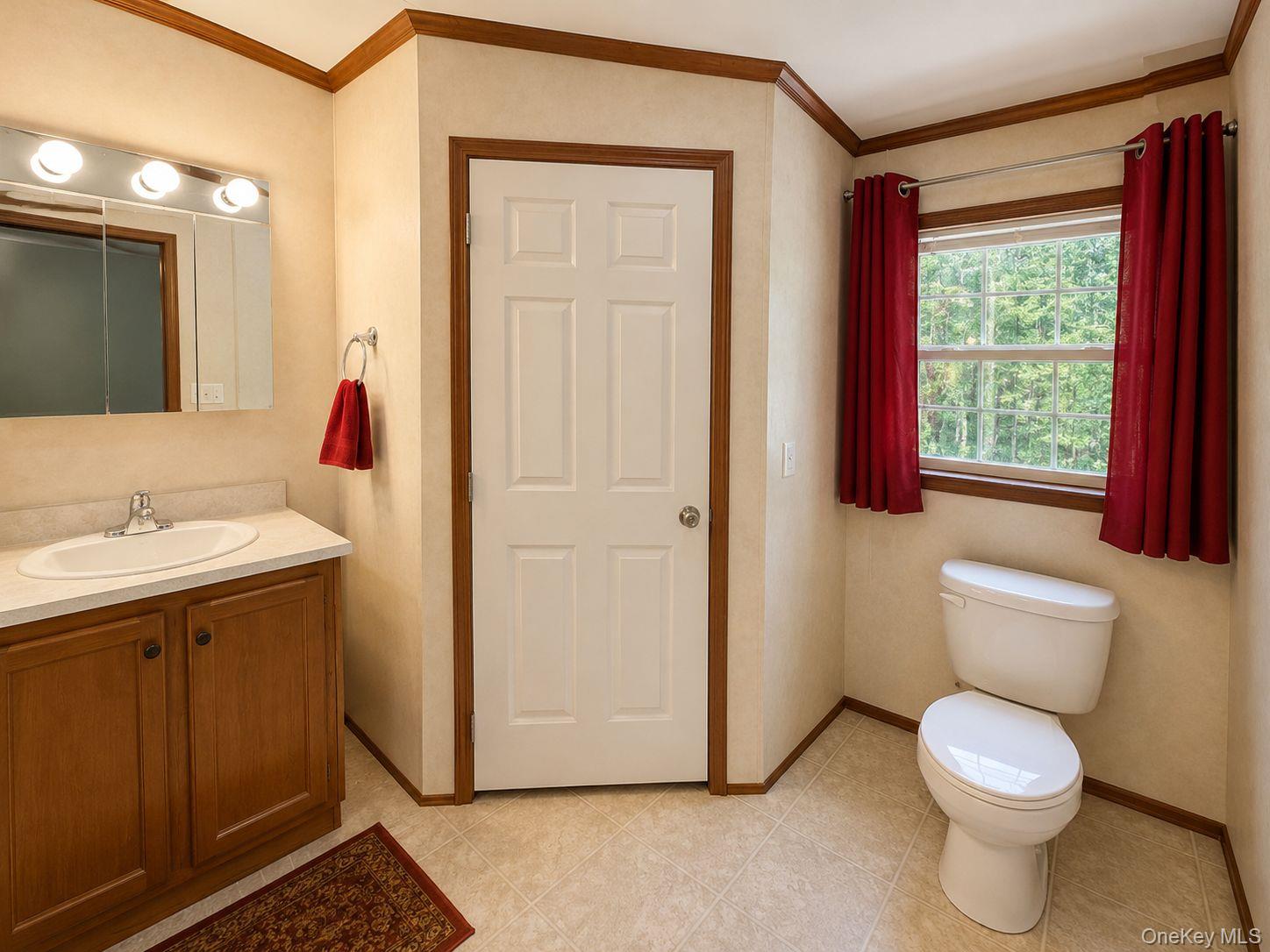 131 Rymrock Road, Unit 18 Kingston, NY 12401 - Photo 10 of 17 Gallery Image 10