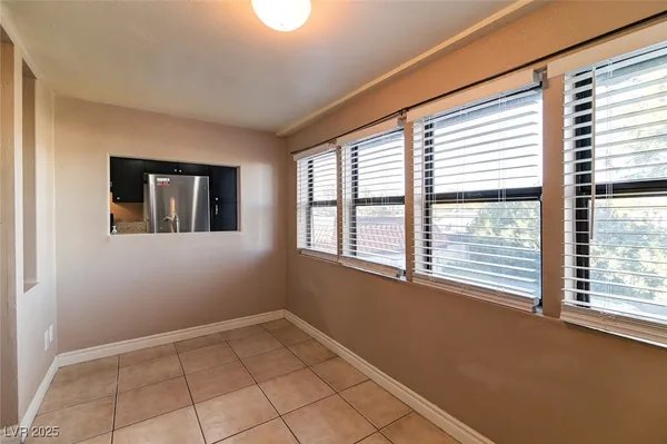 $995 | 1440 East Vegas Valley Drive, Unit 10, Las Vegas, NV 89169