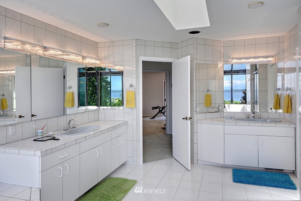 1204 Viewland Way Edmonds, WA 98020 - Photo 14 of 25 Gallery Image 14