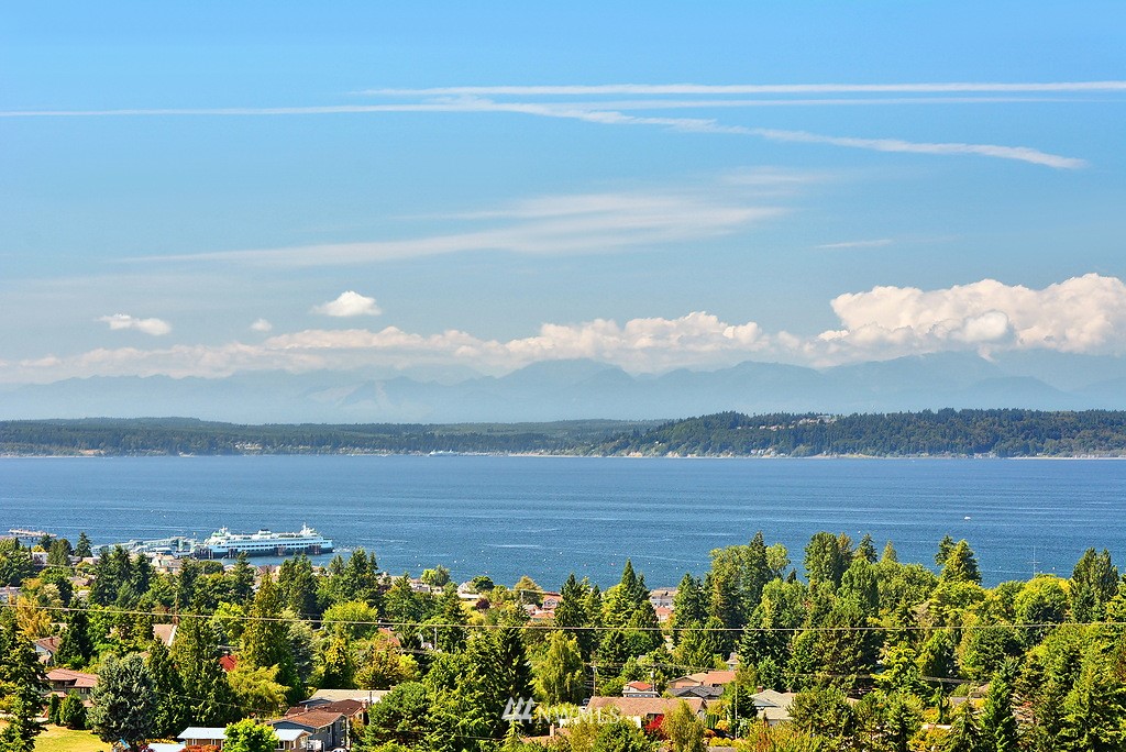 1204 Viewland Way Edmonds, WA 98020 - Photo 24 of 25 Gallery Image 24