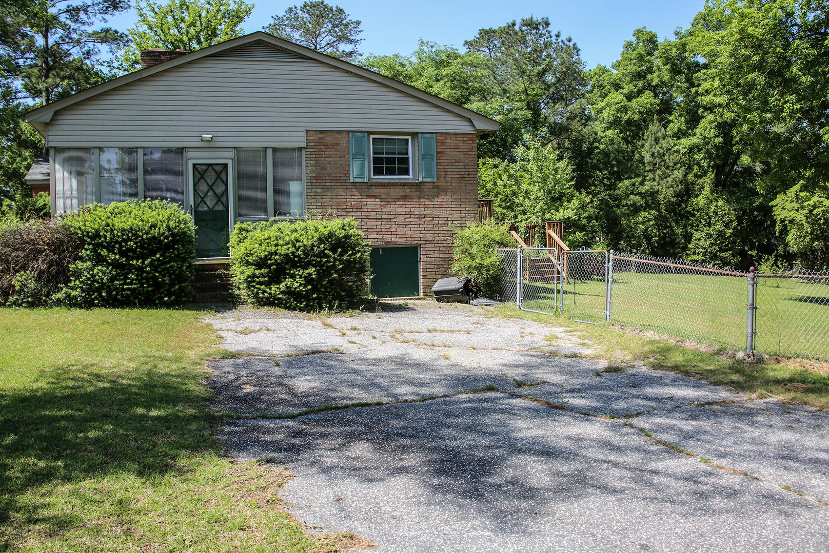 703 Hillcrest Drive Rockingham, NC 28379 - Photo 6 of 38 6