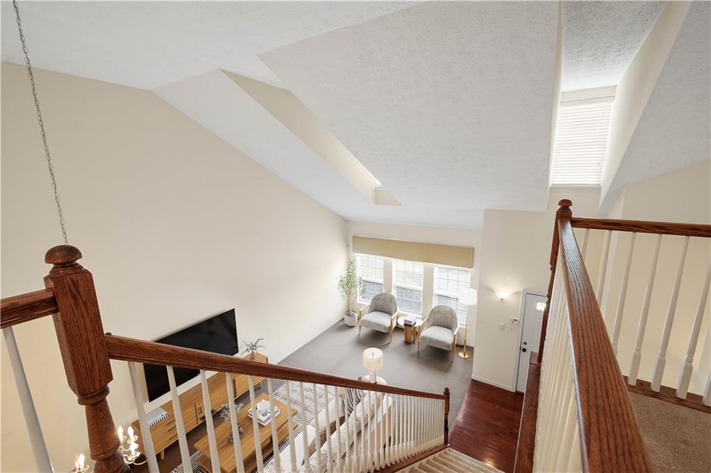 205 Maple Ridge Drive Canonsburg, PA 15317 - Photo 5 of 34