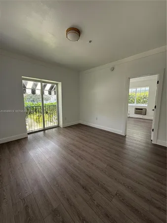 $2,100 | 1330 Pennsylvania Avenue, Unit 101, Miami Beach, FL 33139