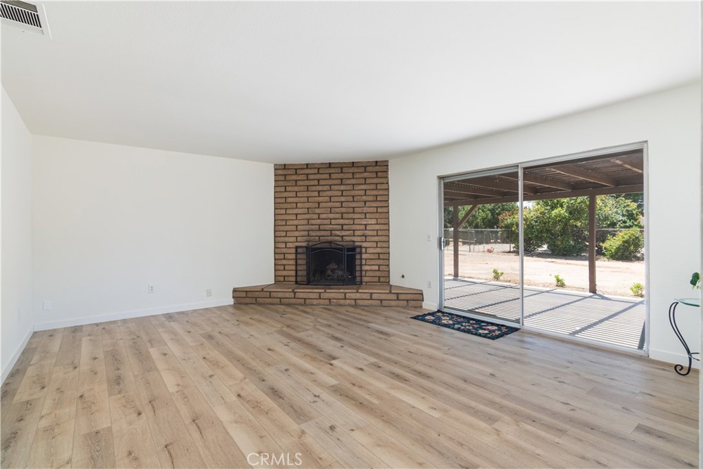 16425 Gardner Avenue Riverside, CA 92504 - Photo 7 of 29