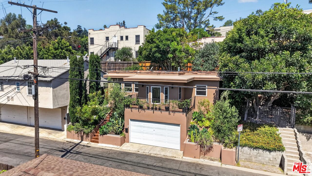 1515 Rendall Place Los Angeles, CA 90026 - Photo 39 of 46