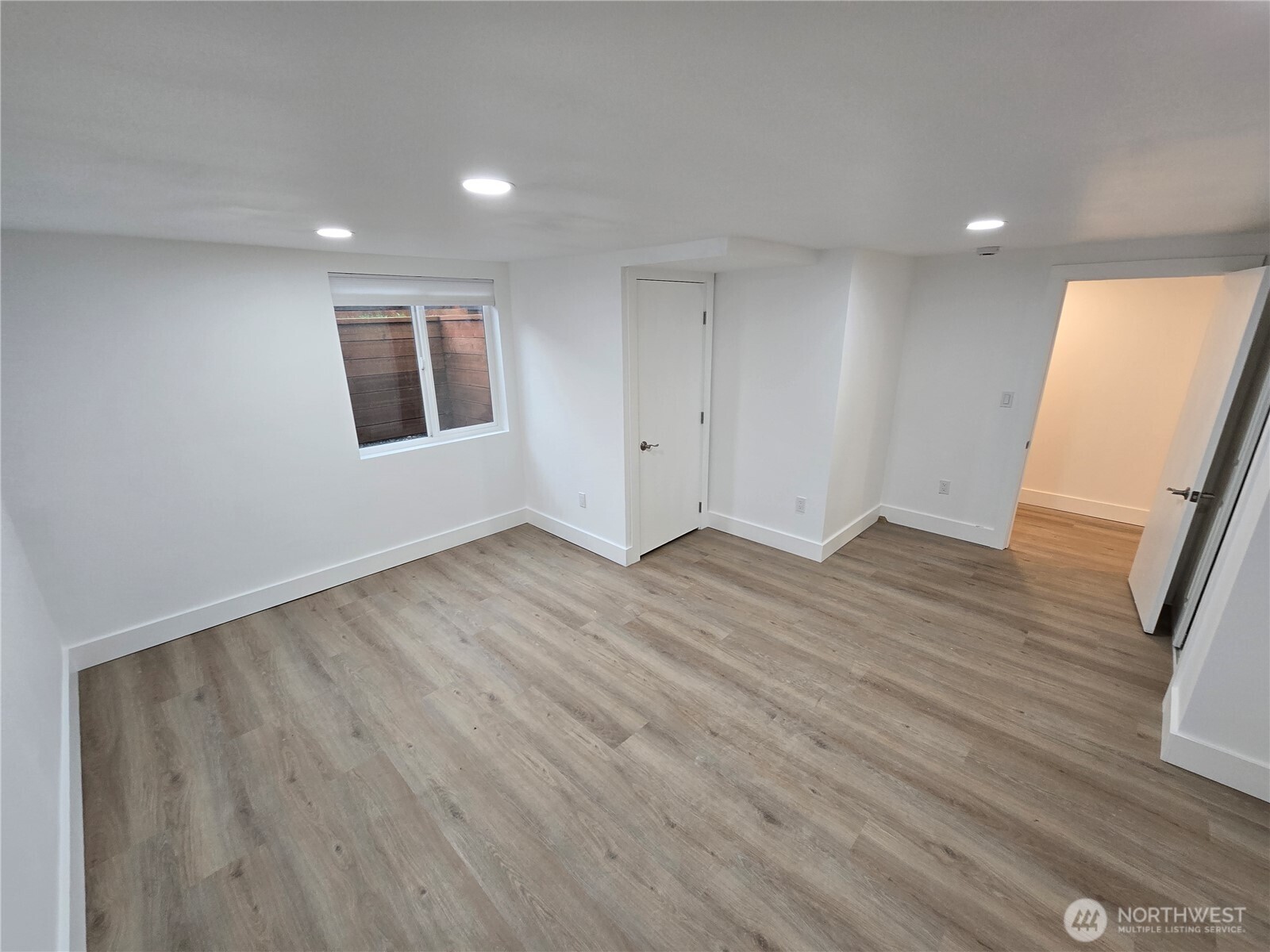 503 Clay Street Walla Walla, WA 99362 - Photo 10 of 21 a view of a big room with wooden floor and entrance