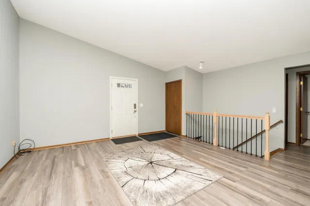 $169,900 | 5616 North Innsbruck Court, Fridley, MN 55432