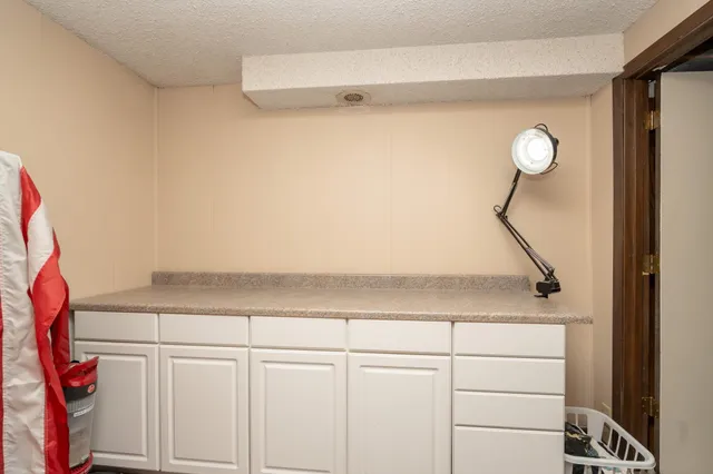 $169,900 | 5616 North Innsbruck Court, Fridley, MN 55432