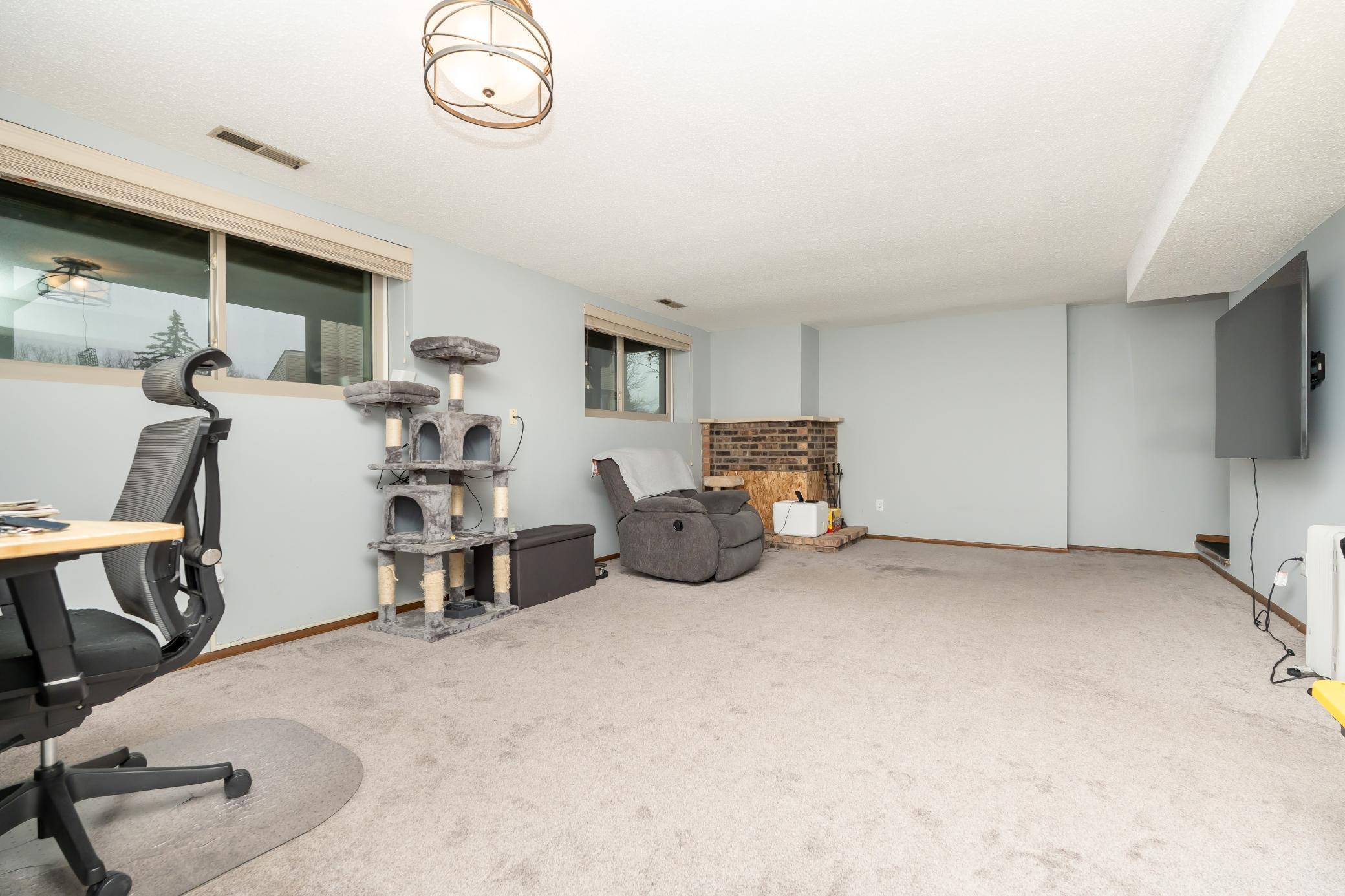 5616 North Innsbruck Court Fridley, MN 55432 - Photo 8 of 48