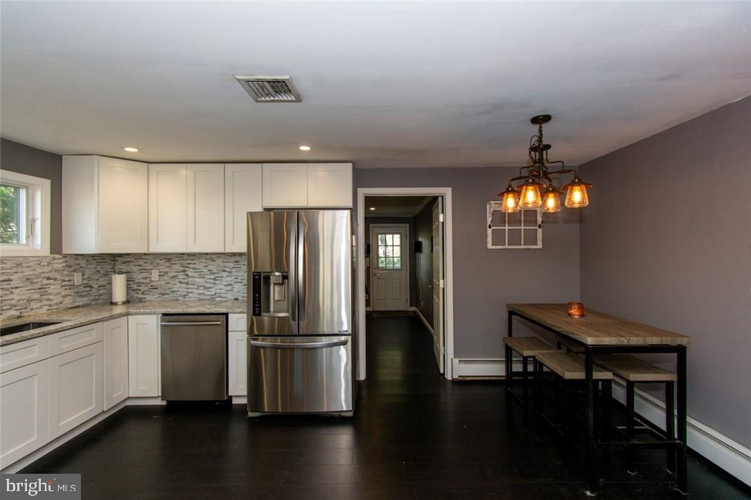 457 Augustus Road Brick, NJ 08723 - Photo 10 of 26 Gallery Image 10