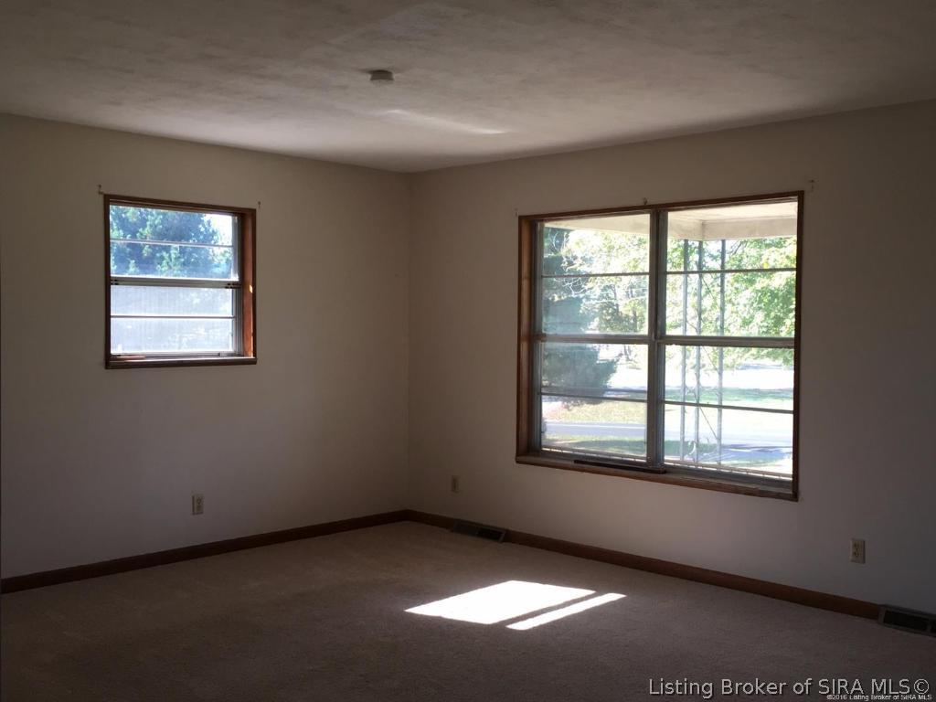 1360 Oakes Road Georgetown, IN 47122 - Photo 8 of 15