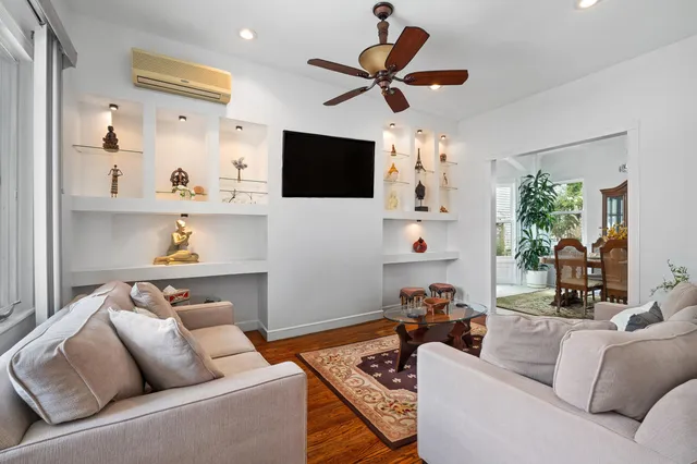 $899,000 | 393 Fairmount Avenue, Jersey City, NJ 07306