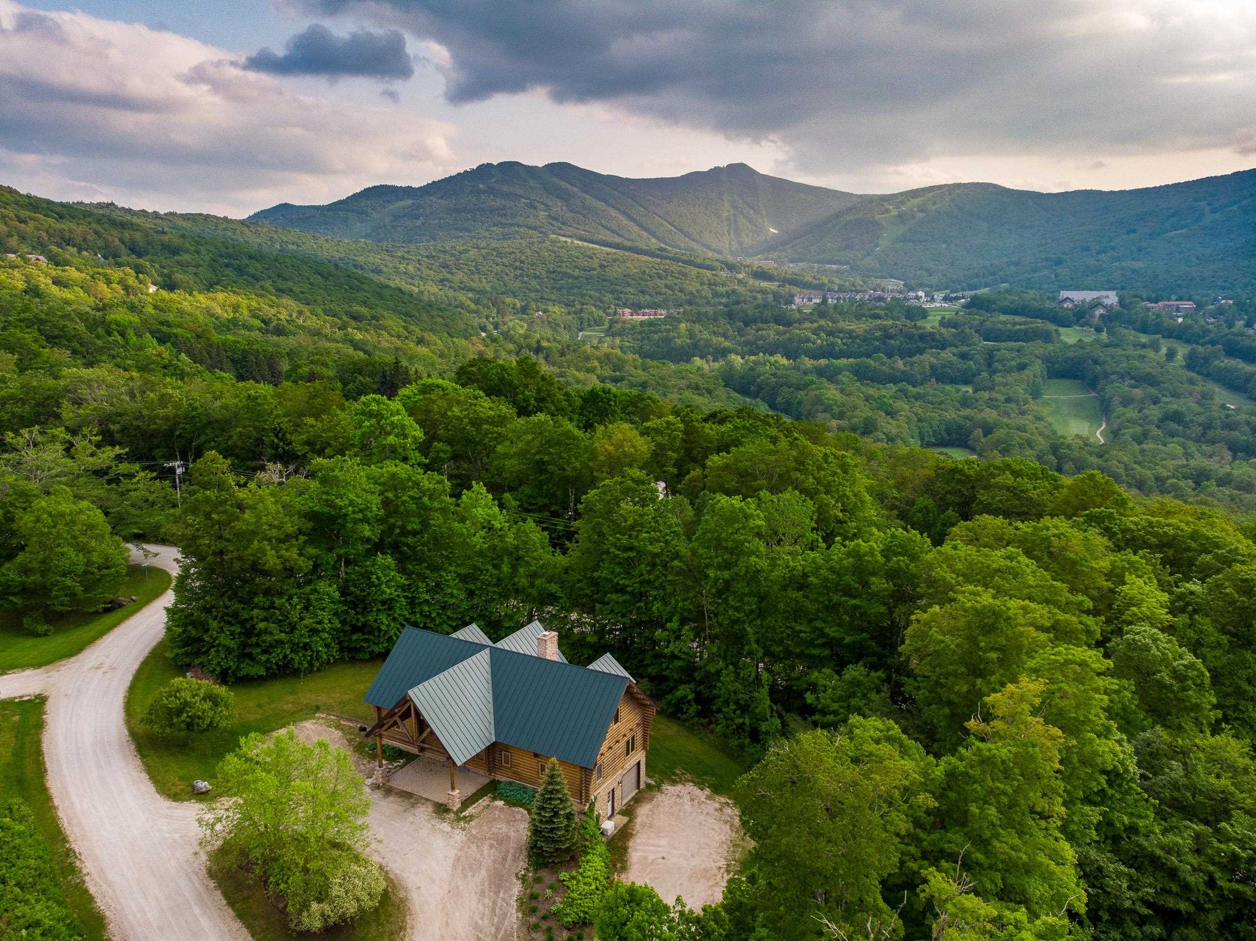 37 High Mountain Road Killington, VT 05751 - Photo 6 of 59 Gallery Image 6