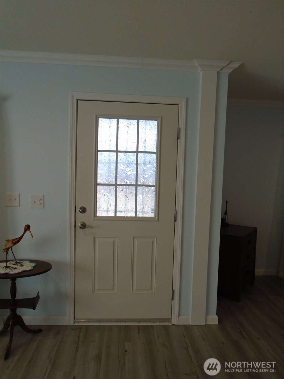894 North Iris Avenue Sequim, WA 98382 - Photo 5 of 38 a view of a livingroom with furniture
