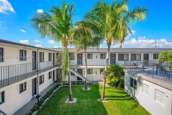 $1,800 | 1310 West 29th Street, Unit 11, Hialeah, FL 33012