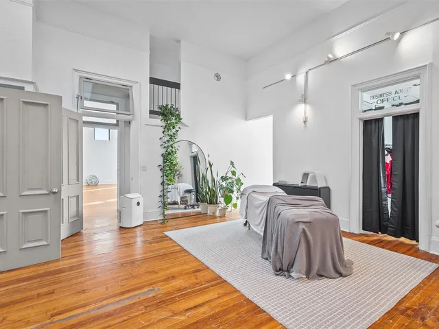 $799,000 | 402 East State Street, Rockford, IL 61104