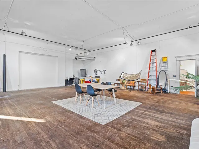 $799,000 | 402 East State Street, Rockford, IL 61104