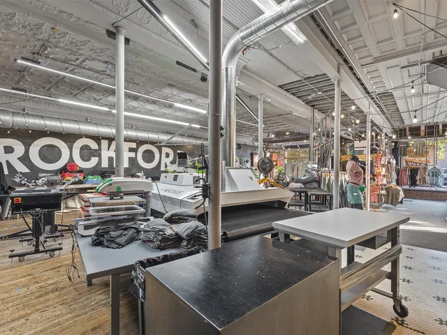 $799,000 | 402 East State Street, Rockford, IL 61104