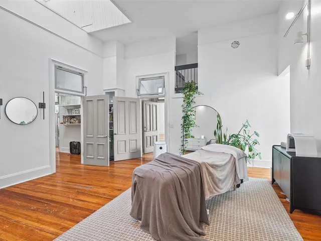 $799,000 | 402 East State Street, Rockford, IL 61104