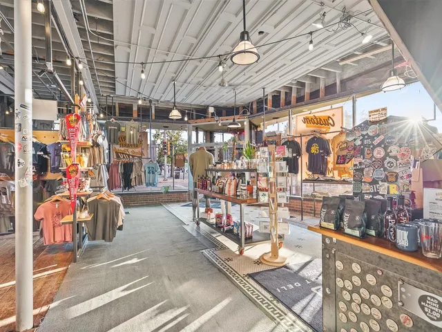 $799,000 | 402 East State Street, Rockford, IL 61104