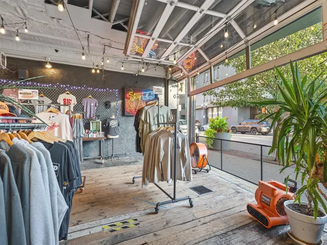 $799,000 | 402 East State Street, Rockford, IL 61104