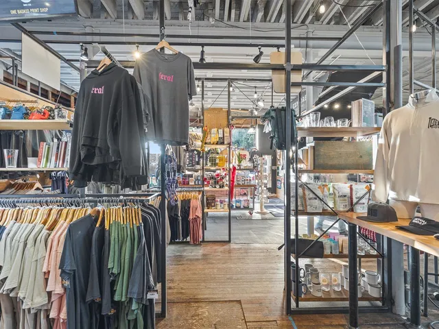 $799,000 | 402 East State Street, Rockford, IL 61104