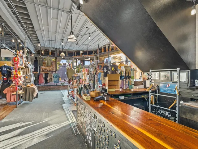 $799,000 | 402 East State Street, Rockford, IL 61104