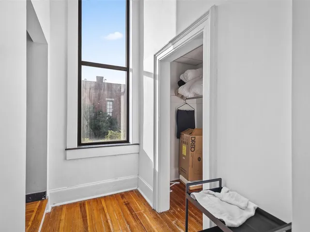 $799,000 | 402 East State Street, Rockford, IL 61104