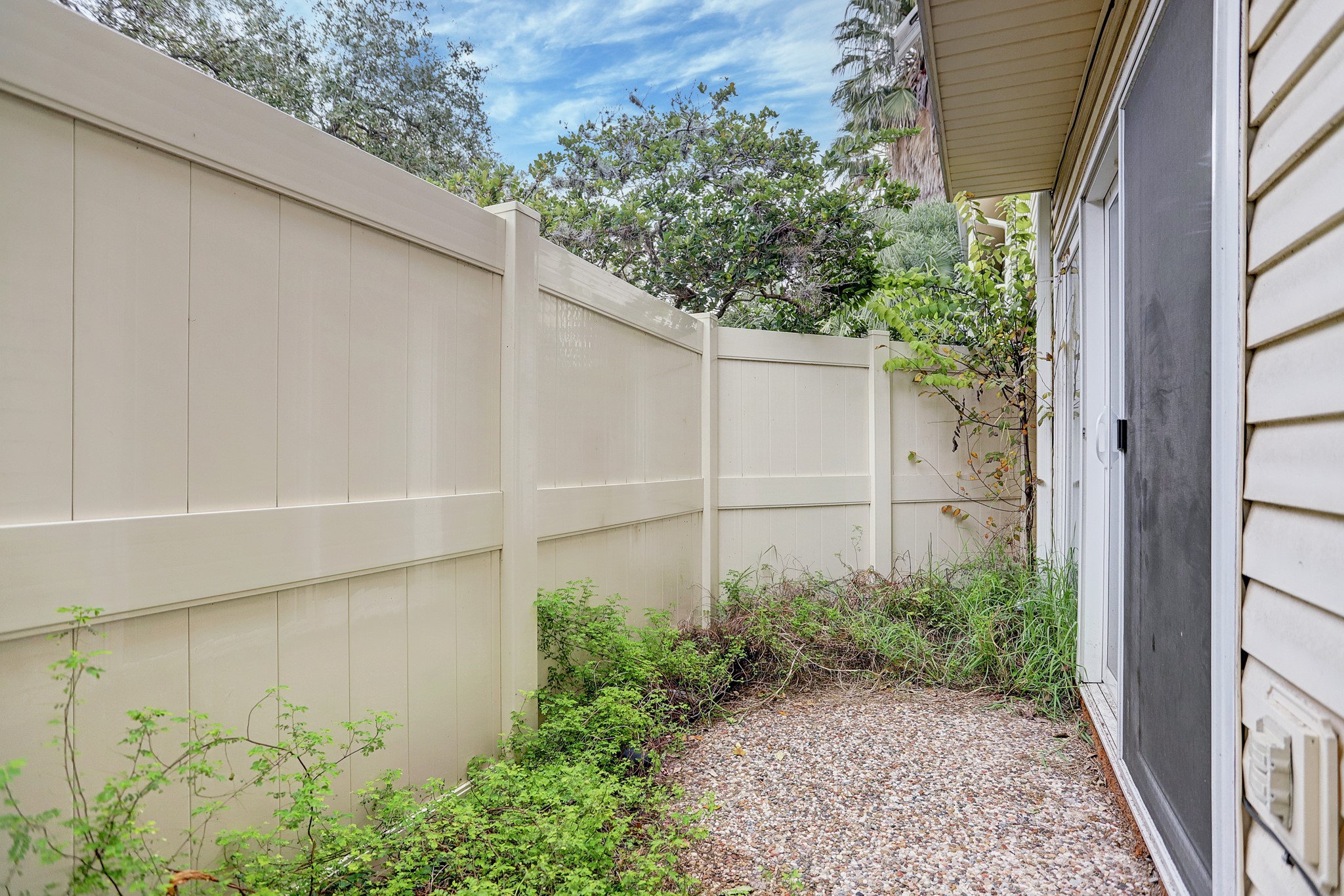 305 Avondale Street, Unit B Houston, TX 77006 - Photo 11 of 12