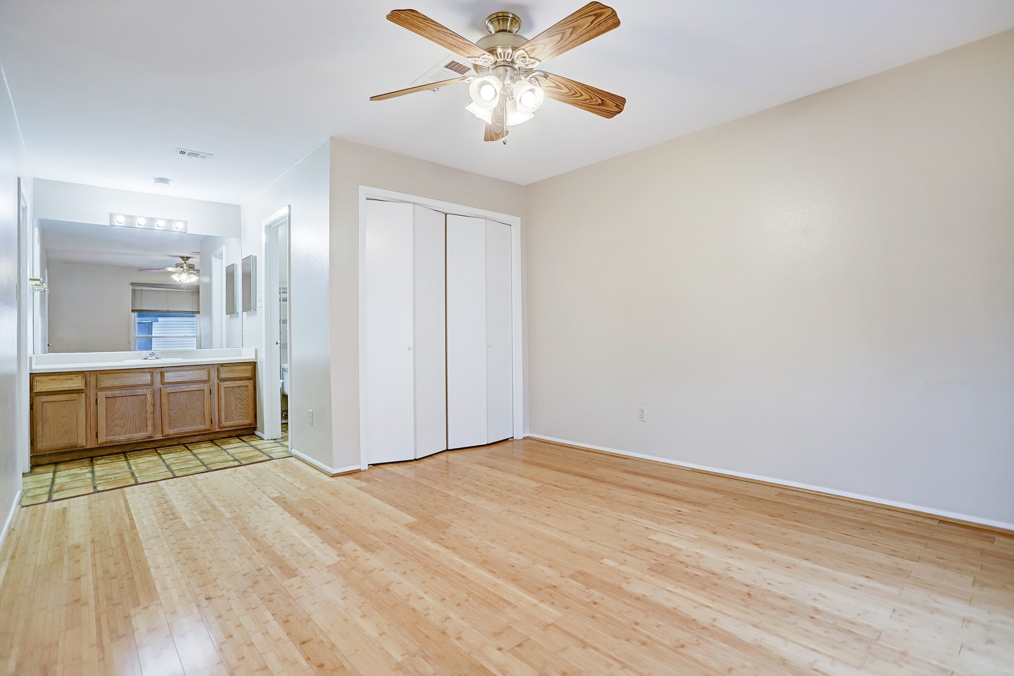 305 Avondale Street, Unit B Houston, TX 77006 - Photo 5 of 12 a view of a kitchen with a sink and cabinet