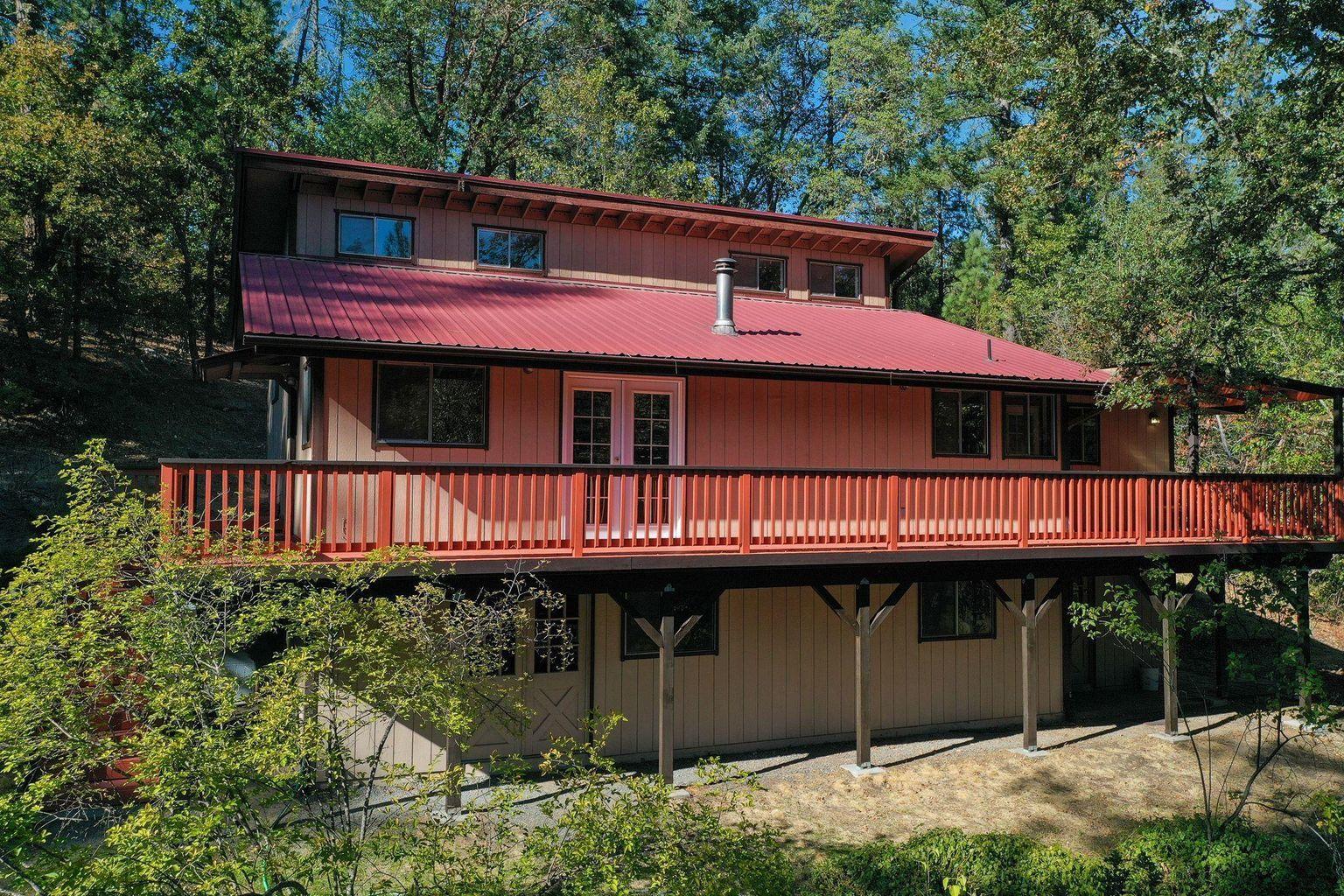 175 Earhart Road Rogue River, OR 97537 - Photo 2 of 28 Exterior 4