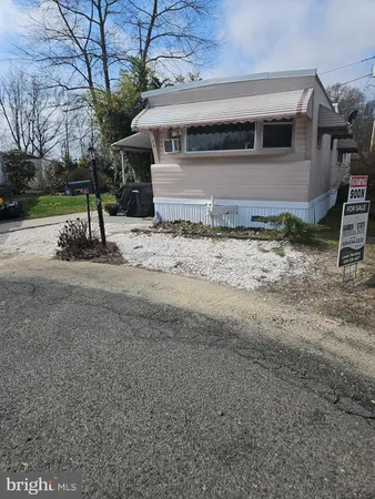 $67,999 | 79 Shamrock Court, Southampton, NJ 08088