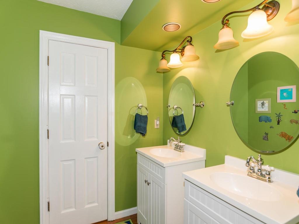 5103 Fall Creek Road Indianapolis, IN 46220 - Photo 26 of 46