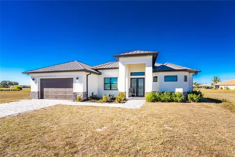 $469,000 | 17313 Muscat Lane, Punta Gorda, FL 33955