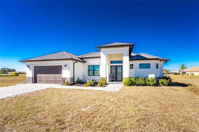 $469,000 | 17313 Muscat Lane, Punta Gorda, FL 33955