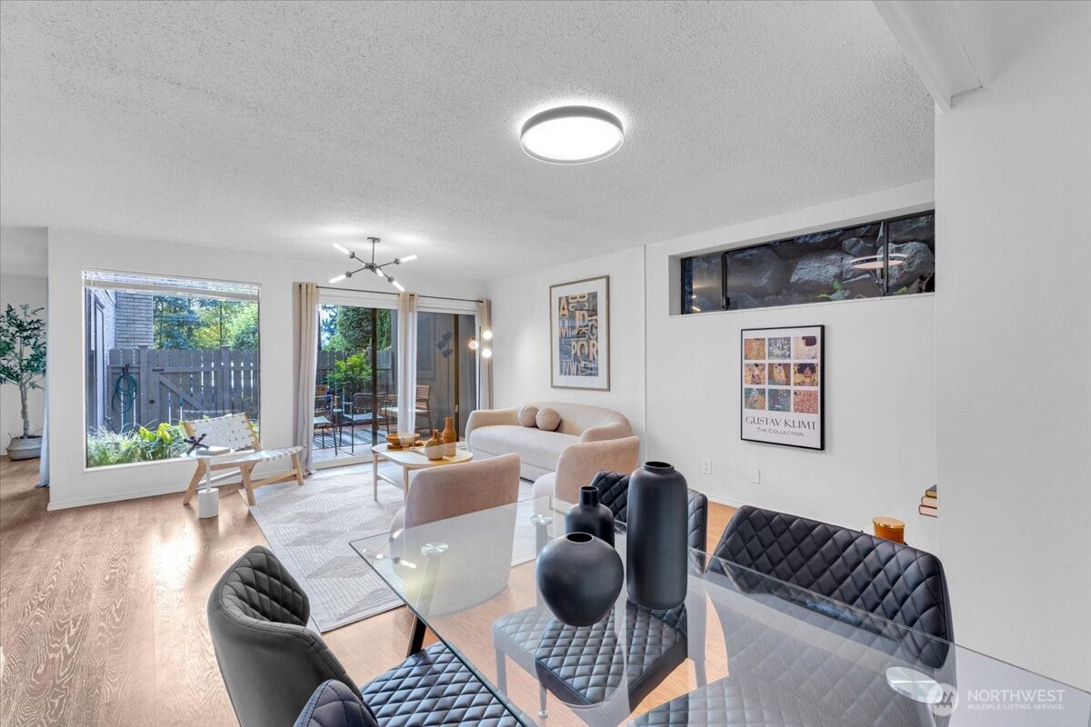 654 West Olympic Place, Unit 101 Seattle, WA 98119 - Photo 21 of 33