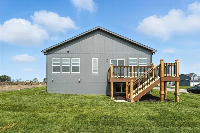 $532,282 | 10523 North Jarboe Street, Kansas City, MO 64155