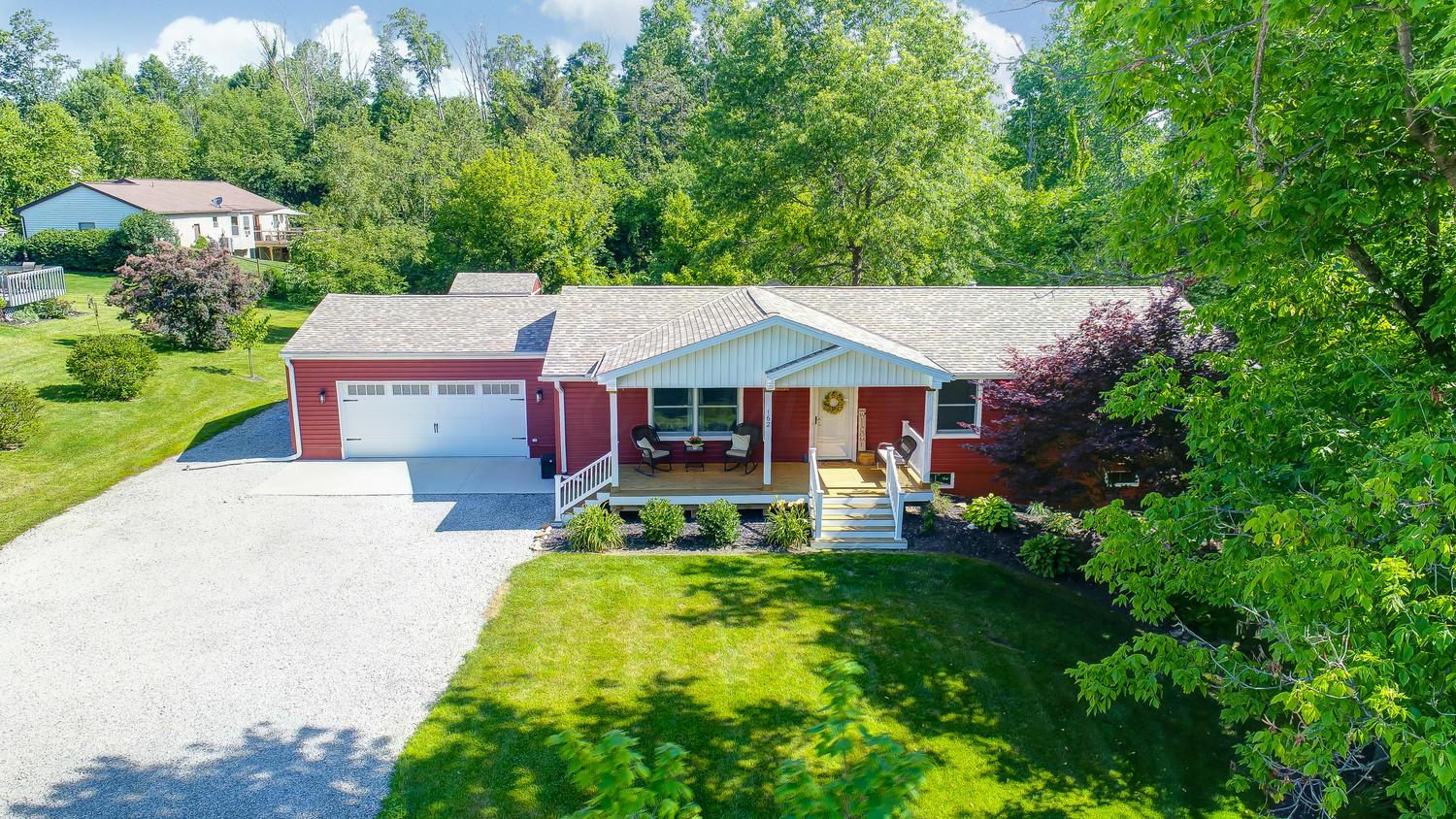 162 Middle Ground Road Southwest Pataskala, OH 43062 - Photo 1 of 55