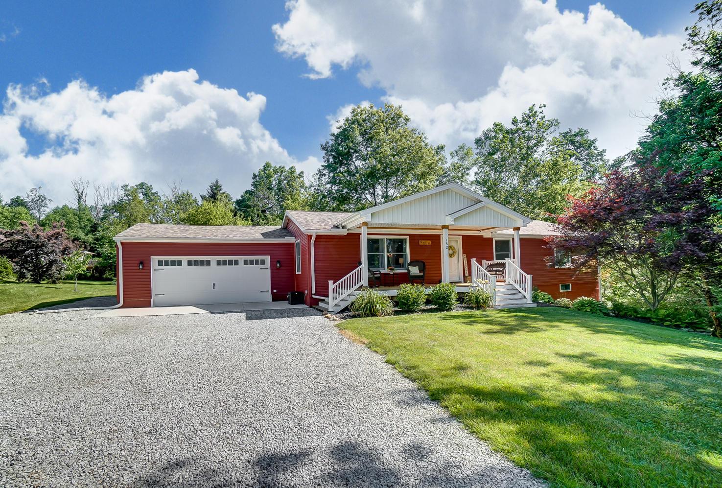 162 Middle Ground Road Southwest Pataskala, OH 43062 - Photo 4 of 55