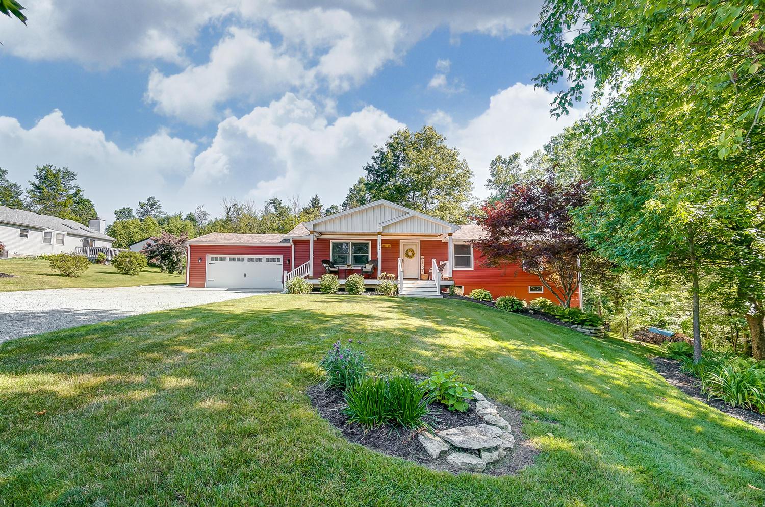 162 Middle Ground Road Southwest Pataskala, OH 43062 - Photo 5 of 55